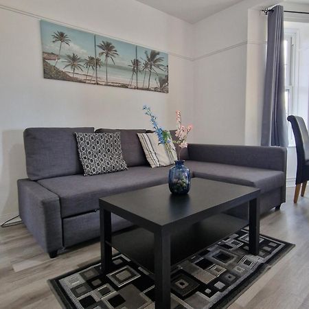 Comfortable 2 Bedrooms Flat In Oval Central Londres Extérieur photo