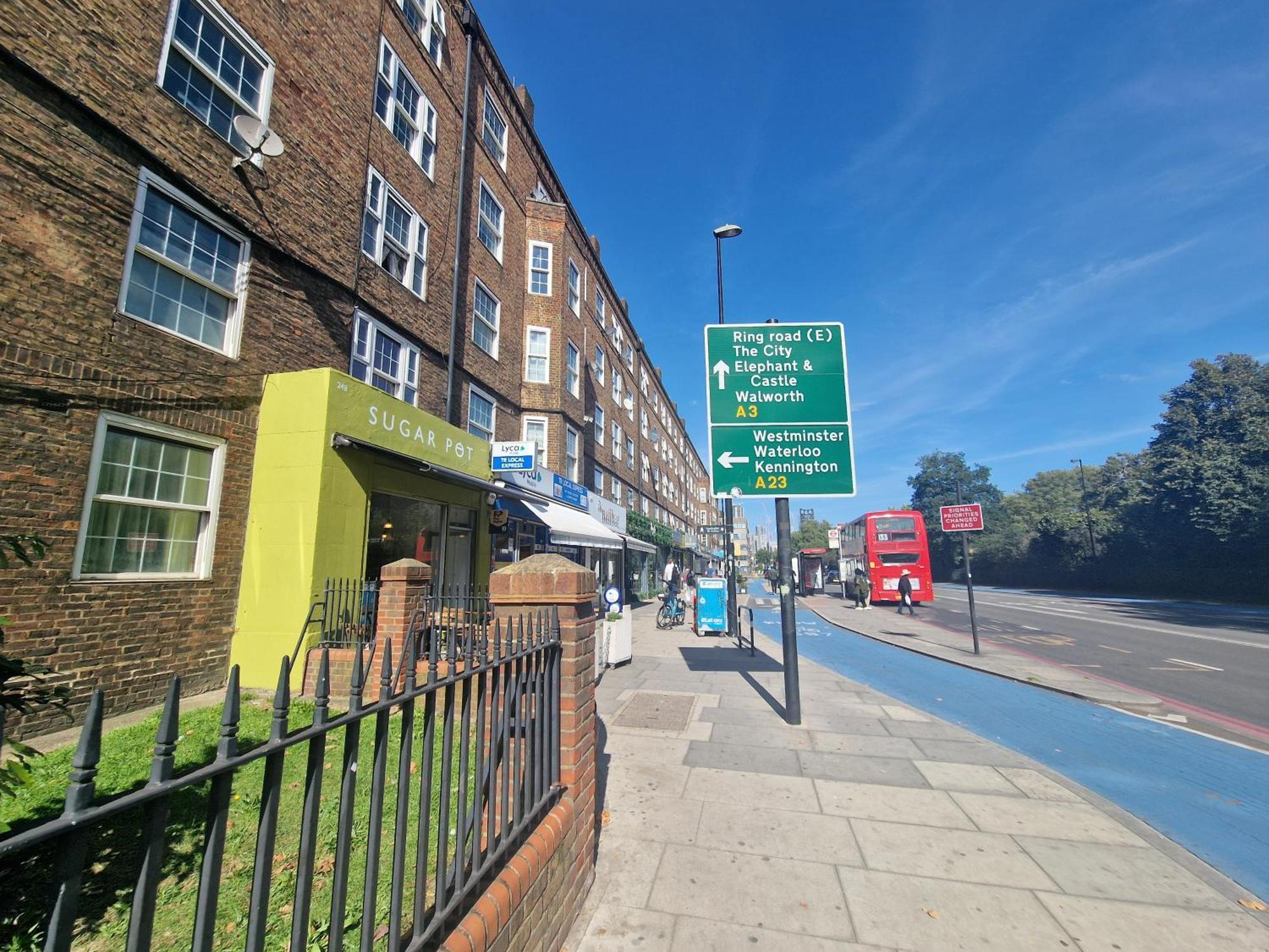 Comfortable 2 Bedrooms Flat In Oval Central Londres Extérieur photo